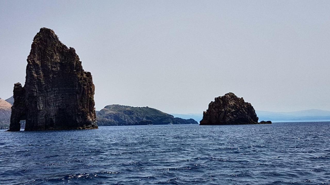 Lipari Blu Apartment Екстериор снимка