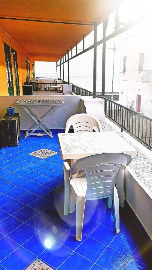 Lipari Blu Apartment Екстериор снимка
