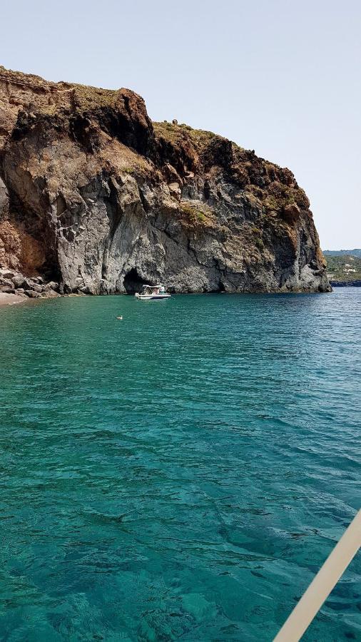 Lipari Blu Apartment Екстериор снимка