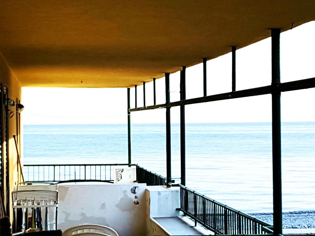 Lipari Blu Apartment Екстериор снимка